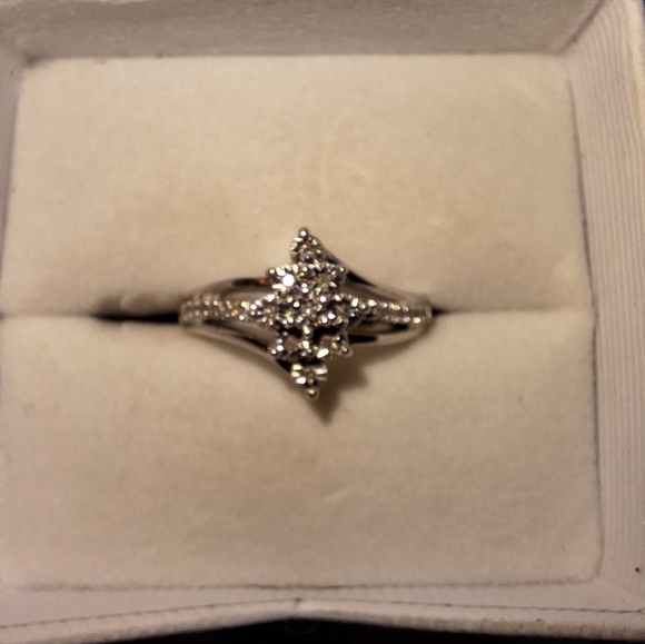 Antique Style White Gold 1/4 cut Diamond Engagement/Mother's Day Ring Size 7 - Picture 2 of 6